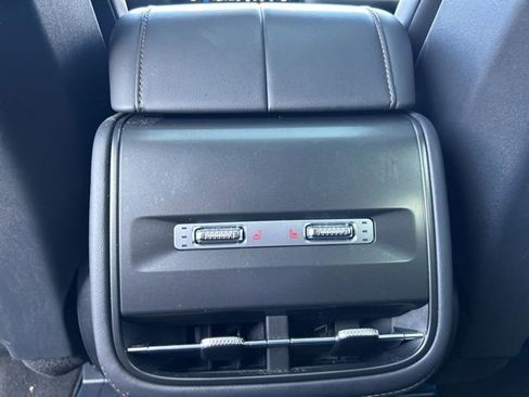 Used 2024 Lincoln Nautilus Reserve w/ Equipment Group 202A AWD/4WD image 29