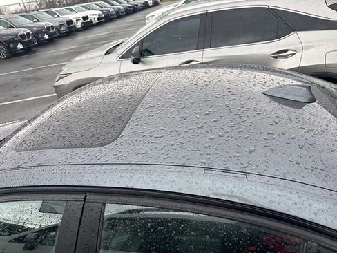 Used 2018 BMW 320i xDrive 320i xDrive w/ Convenience Package image 14