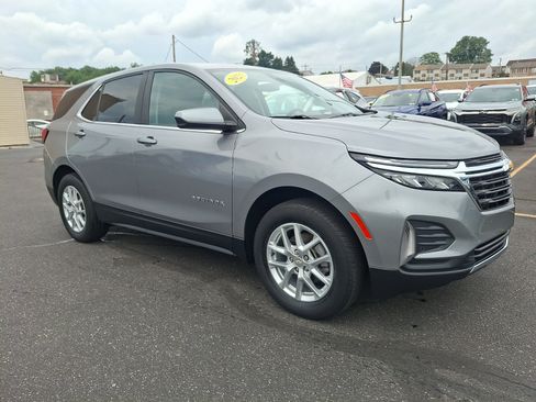 Used 2023 Chevrolet Equinox LT AWD/4WD image 3