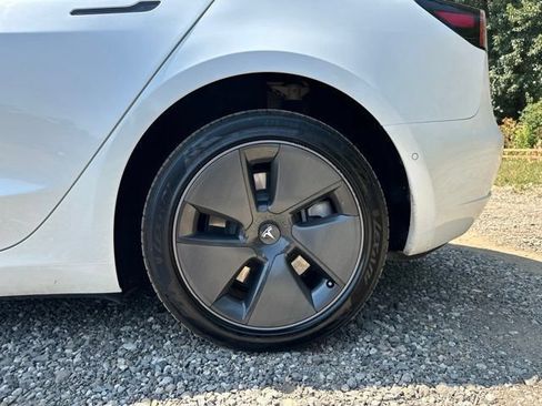 Used 2021 Tesla Model 3 Standard Range Plus RWD image 32