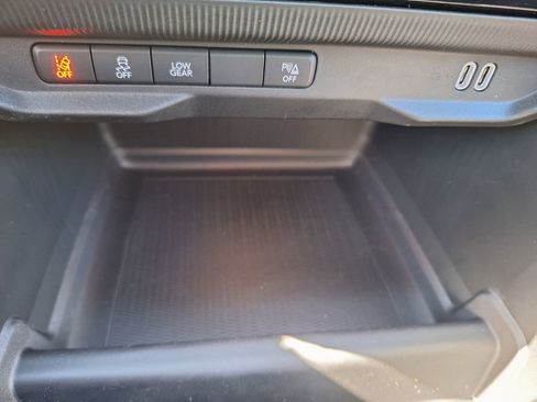 New 2026 Jeep Cherokee Limited AWD/4WD image 17