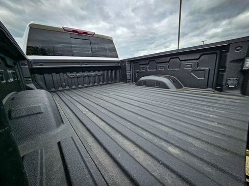 Used 2021 GMC Sierra 2500 Denali w/ Denali Ultimate Package image 7