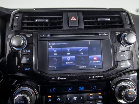 Used 2019 Toyota 4Runner Limited AWD/4WD image 31