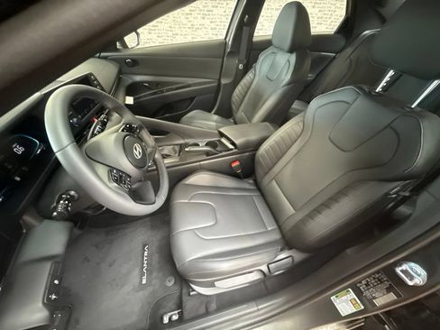 New 2026 Hyundai Elantra SEL Sport FWD image 23