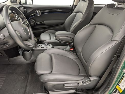 Used 2024 MINI Cooper SE image 5