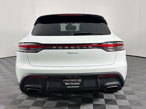 Certified 2023 Porsche Macan AWD/4WD image 8