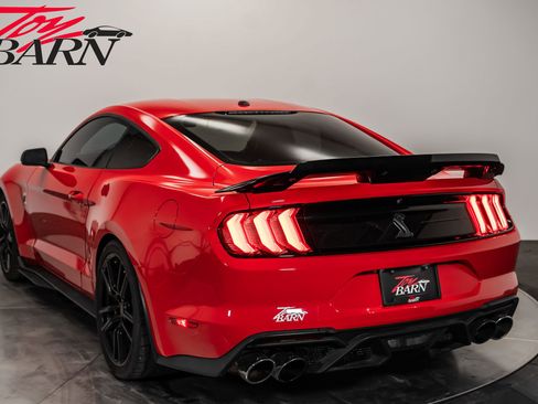 Used 2020 Ford Mustang Shelby GT500 w/ Technology Package image 11
