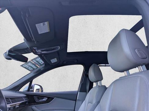 Used 2018 Audi Q7 3.0T Premium Plus image 16