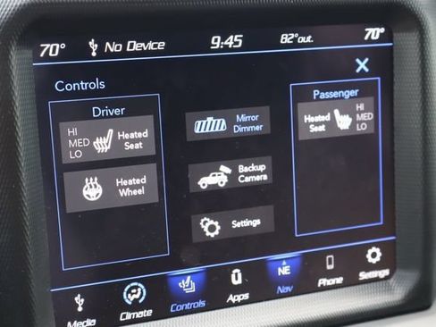 Used 2021 Jeep Wrangler Unlimited Sahara AWD/4WD image 9