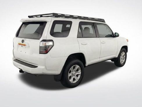 Used 2020 Toyota 4Runner SR5 Premium w/ Moonroof Package image 15