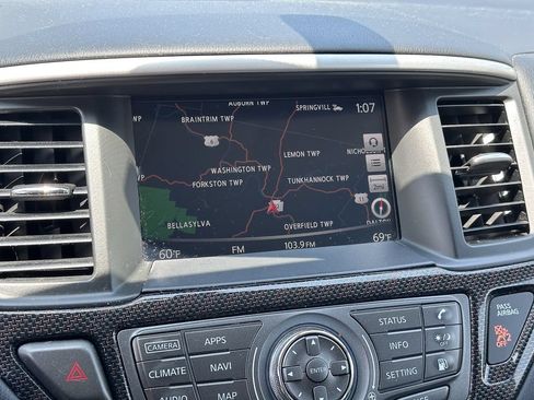 Used 2020 Nissan Pathfinder SL AWD/4WD image 13