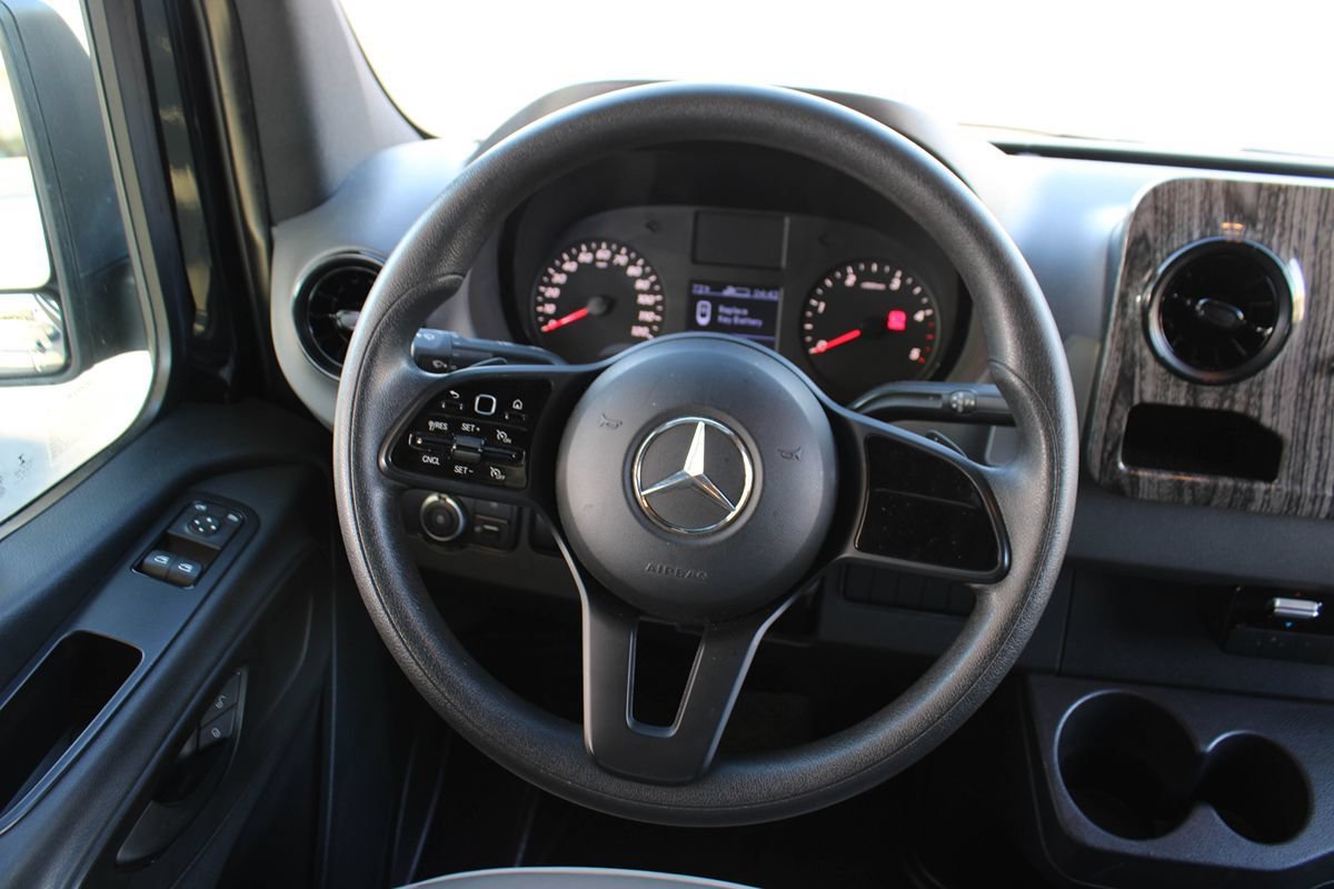 Used 2019 Mercedes-Benz Sprinter 170 image 25