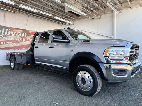 Used 2022 RAM 4500 Tradesman w/ Chrome Appearance Group image 6