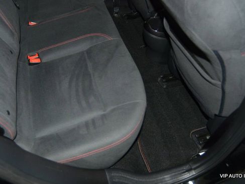 Used 2015 Nissan Juke NISMO image 18