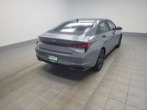 Used 2021 Hyundai Elantra SEL FWD image 9