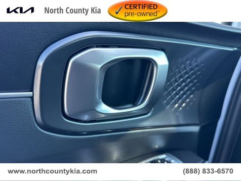 Certified 2025 Kia Sorento S image 37