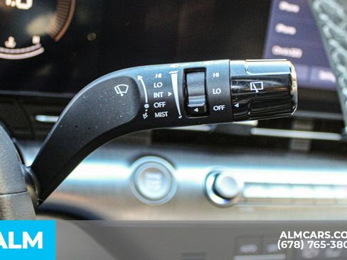 Used 2025 Hyundai Kona SEL image 30