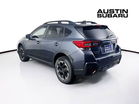 Used 2021 Subaru Crosstrek 2.0i Premium image 5