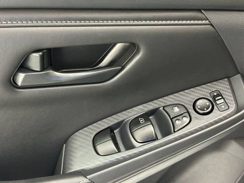 Certified 2025 Nissan Sentra S FWD image 13