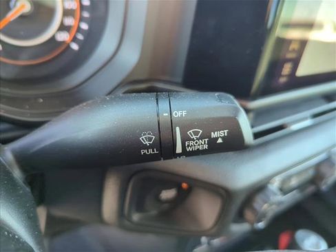 Used 2025 Jeep Wrangler Sport image 15