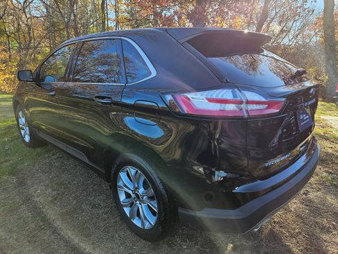 Certified 2024 Ford Edge Titanium image 7