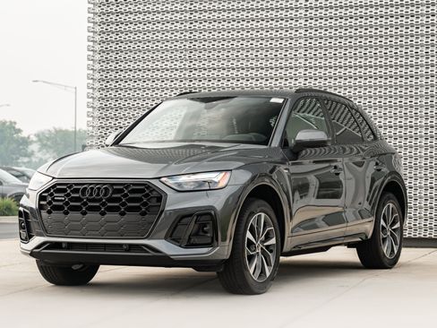 Certified 2024 Audi Q5 2.0T Premium AWD/4WD image 7