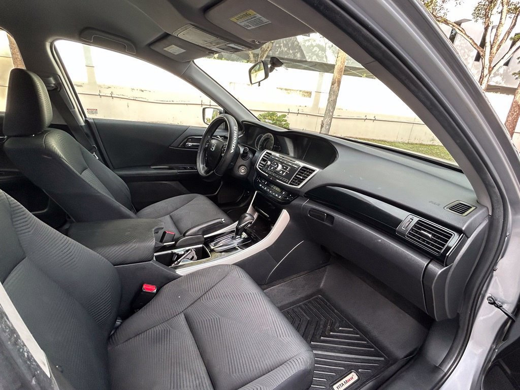 Used 2016 Honda Accord LX image 27