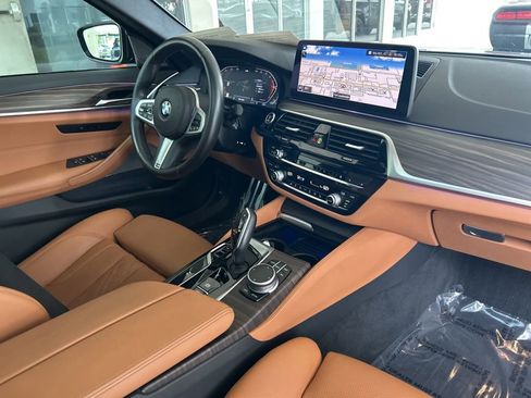 Used 2022 BMW 540i w/ M Sport Package image 26