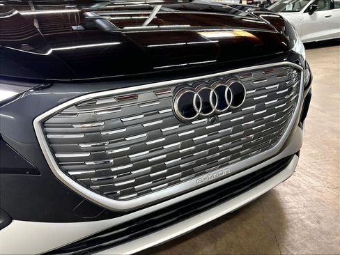 Used 2023 Audi Q4 e-tron Premium Plus w/ Premium Plus AWD/4WD image 31