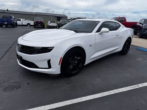 Used 2024 Chevrolet Camaro LT image 5
