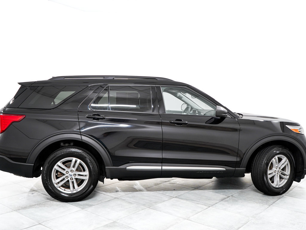 Certified 2024 Ford Explorer XLT AWD/4WD image 7