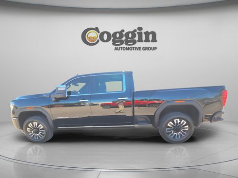 Used 2025 GMC Sierra 2500 Denali Ultimate image 18