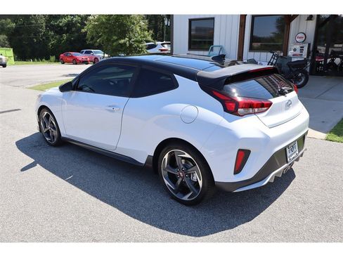 Used 2019 Hyundai Veloster Turbo Ultimate FWD image 3