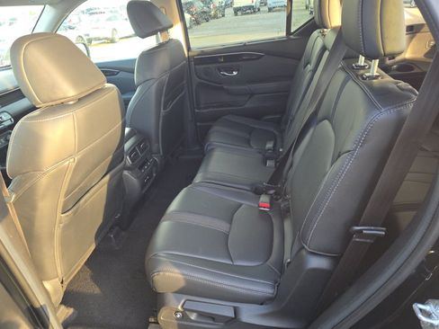 Used 2024 Honda Pilot EX-L image 8