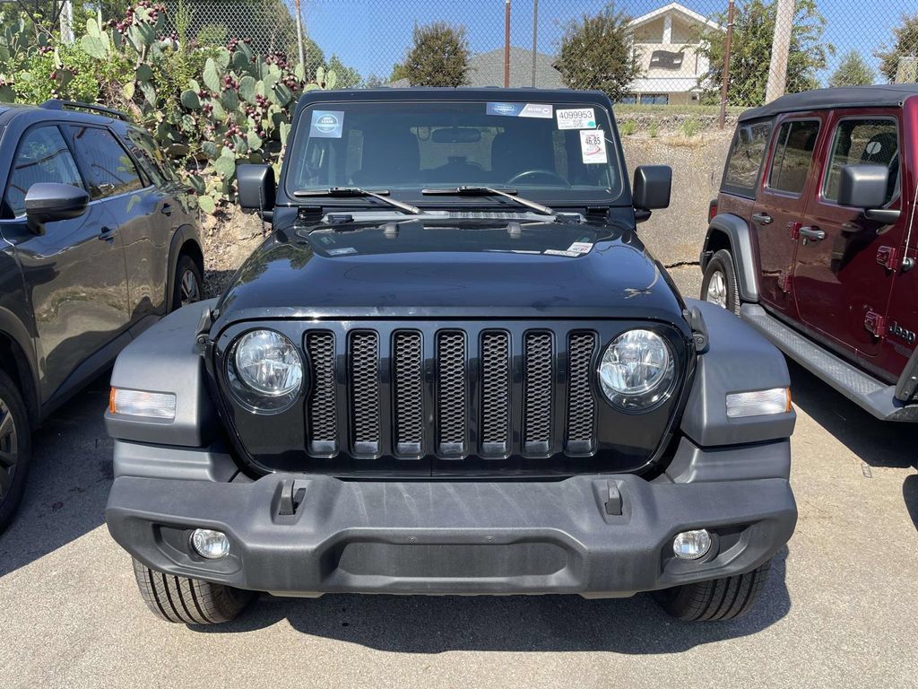 Used 2022 Jeep Wrangler Unlimited Sport AWD/4WD image 2