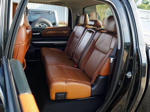 Used 2017 Toyota Tundra Platinum AWD/4WD image 9