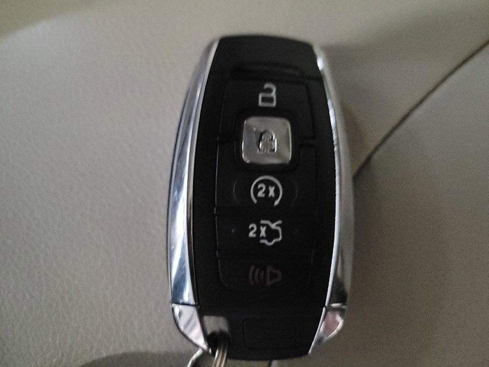Used 2018 Lincoln MKX Premiere FWD image 32
