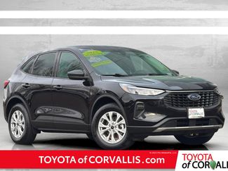Used 2025 Ford Escape Active video 1