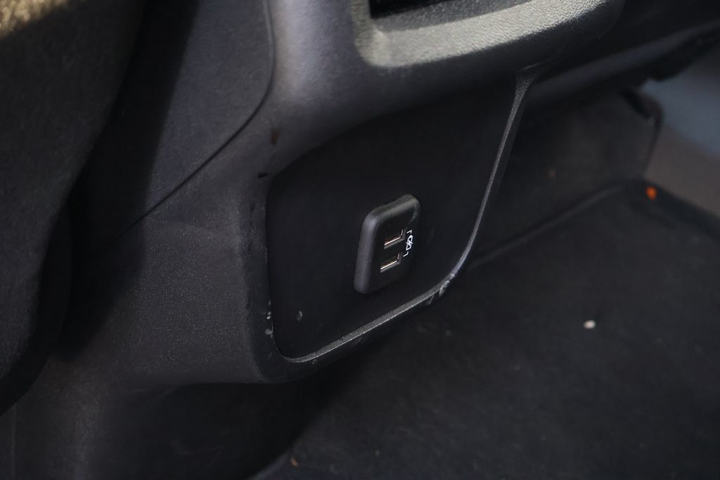 Used 2023 GMC Terrain SLE w/ Driver Convenience Package FWD image 34