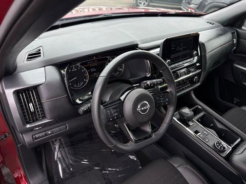 Certified 2023 Nissan Pathfinder Rock Creek image 18