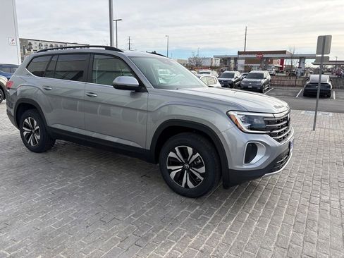 New 2026 Volkswagen Atlas SE image 7