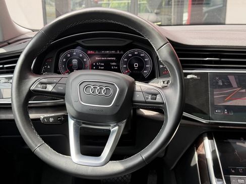 Used 2022 Audi Q8 Premium Plus AWD/4WD image 16
