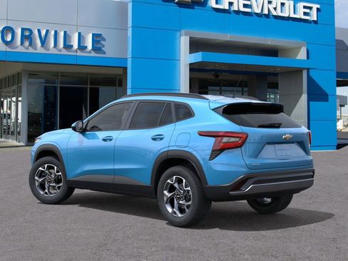 New 2026 Chevrolet Trax LT w/ Driver Confidence Package image 3