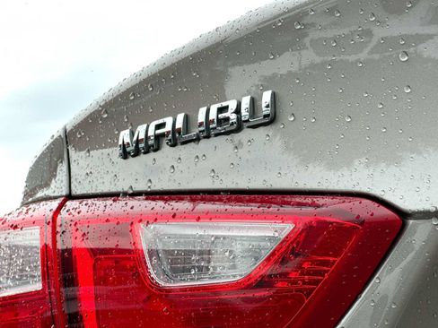 Used 2023 Chevrolet Malibu LT FWD image 15