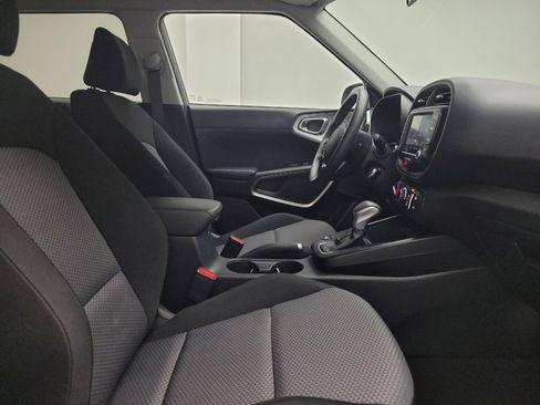 Used 2024 Kia Soul LX w/ Option Group 015 image 21