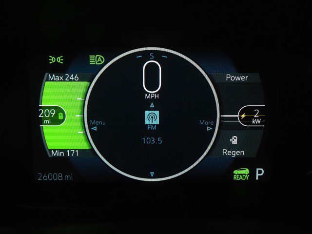 Used 2020 Chevrolet Bolt Premier w/ Infotainment Package FWD image 18