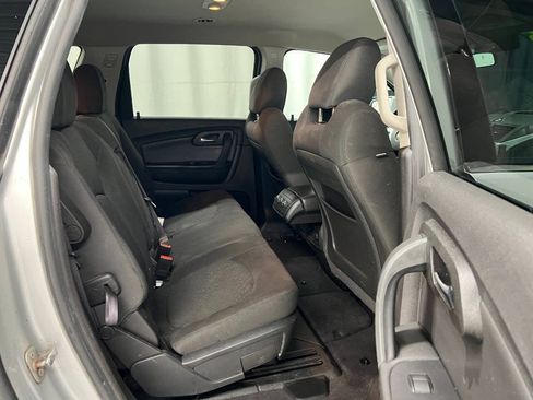 Used 2011 Chevrolet Traverse LT AWD/4WD image 11