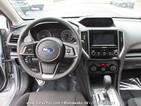 Used 2018 Subaru Impreza 2.0i Premium image 19