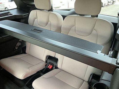 New 2026 Volvo XC90 T8 Plus w/ Protection Package AWD/4WD image 13