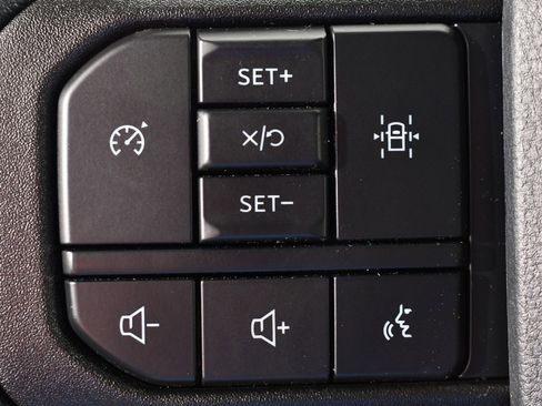 New 2025 Ford F550 XLT w/ XLT Value Package image 33